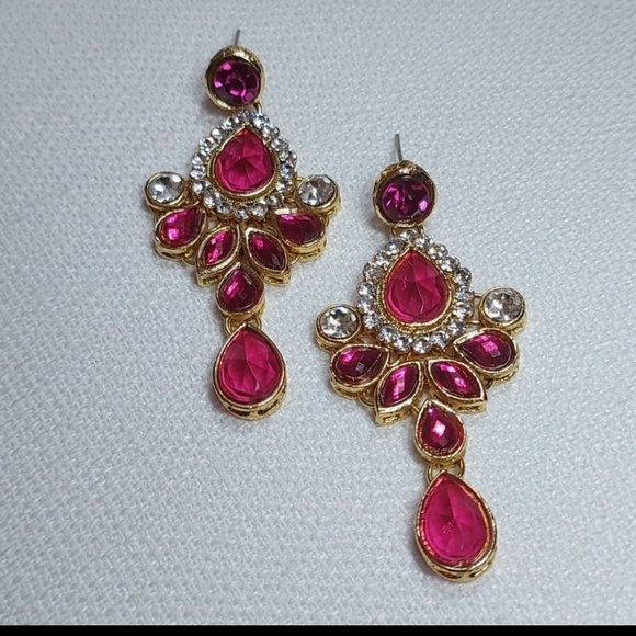 Gold Plated Hot Pink Choker Set with earrings - Picture 3 of 8